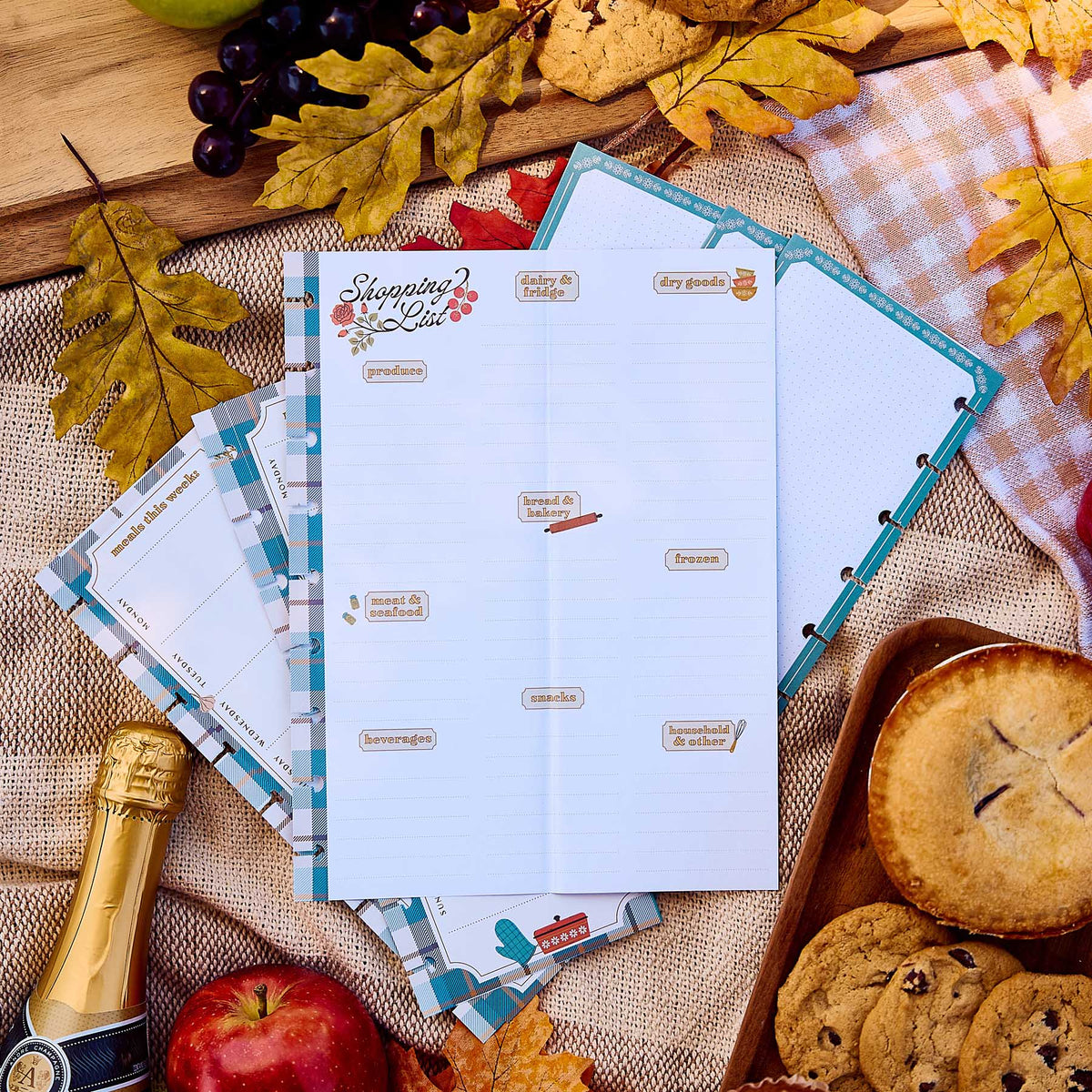 Fall Picnic grocery list pages with autumn picnic details
