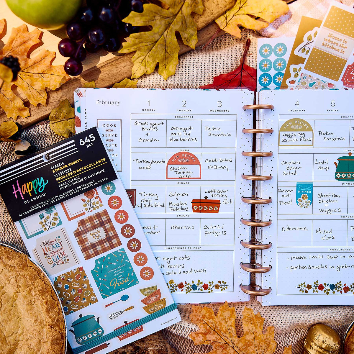 Happy Planner weekly meal plan decorated with Fall Picnic Meal Planning boxes and autumn kitchen stickers