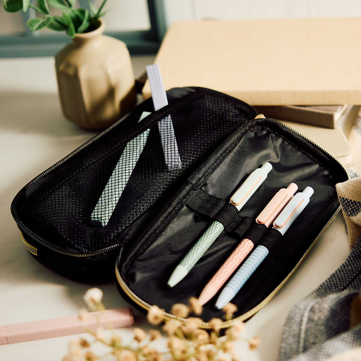 Happy Planner Onyx Accessory Zip Pouch for pens and planner supplies