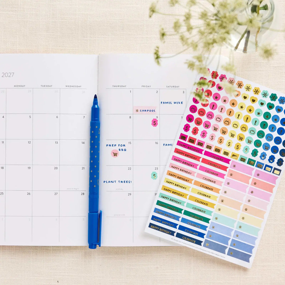 Erin Condren Petite Planner: Monthly calendar with colourful planning sticker sheet