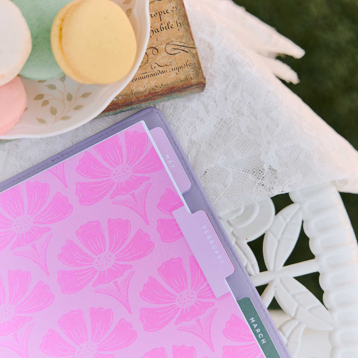 Happy Planner Hive & Bloom Classic Dashboard Planner 2027 - product detail view 11
