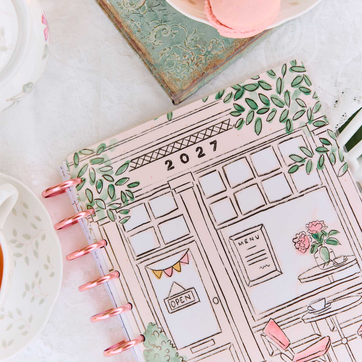 Seasonal Sidewalks Classic Dashboard planner illustrated monthly page and disc binding