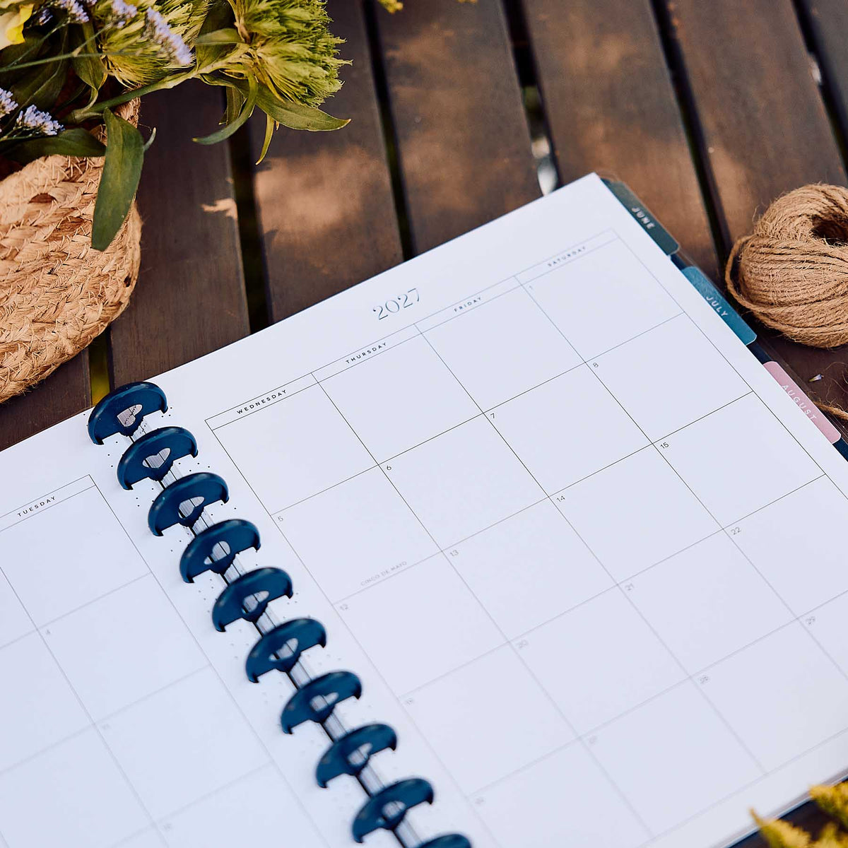 Happy Planner Wildflower Daydream Big Dashboard Planner dated January to December 2027