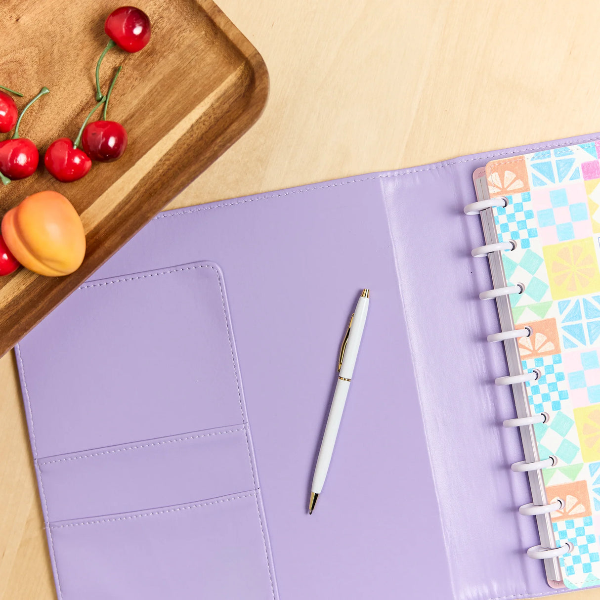 Happy Planner Classic Embroidered Tiny Florals Folio
