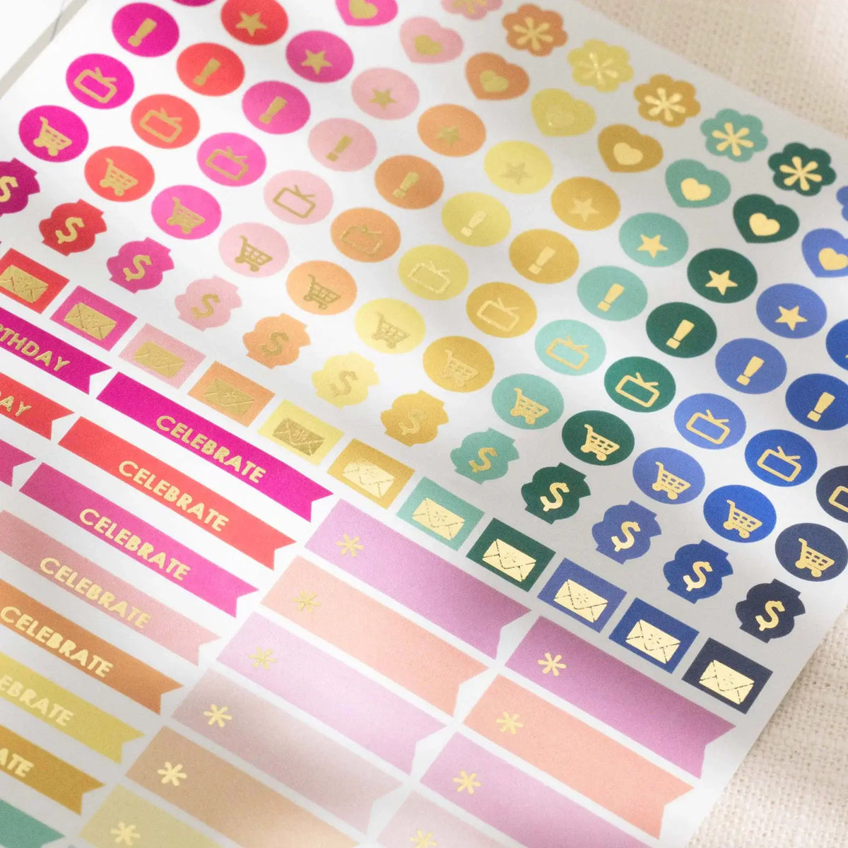 Erin Condren Petite Planner: Close-up of numbered dots, icons and labels on the sticker sheet