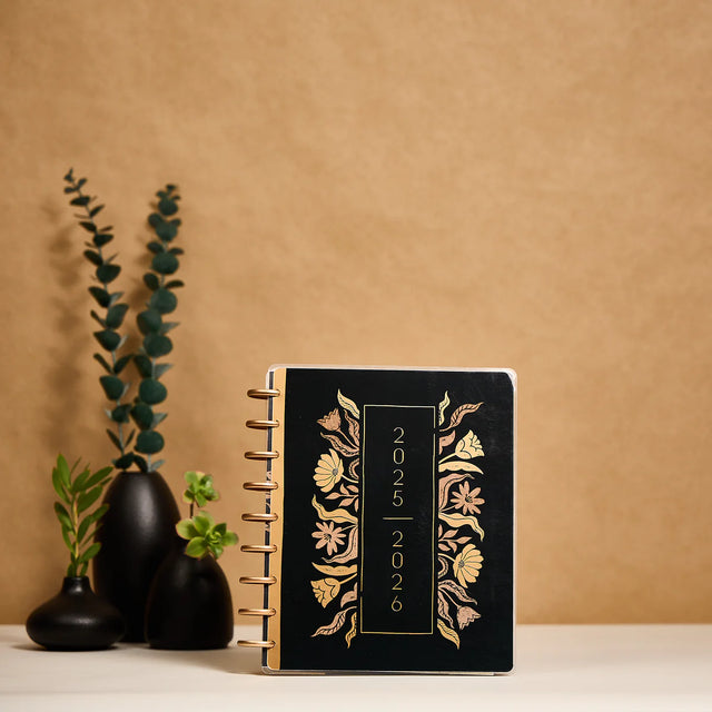 *IMPERFECT* Happy Planner Krafted Florals Classic 18-Month Dated 2025-2026 - Dashboard