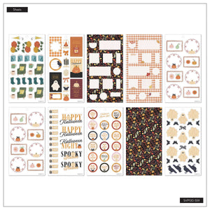 Favorite Season sticker sheet overview with Halloween sayings, ghosts, bats, seasonal labels and patterned boxes