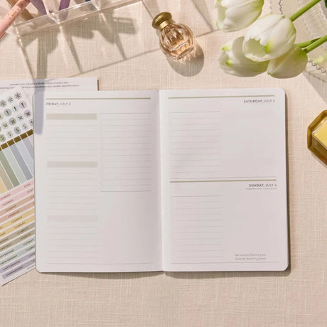 Erin Condren Petite Planner: Daily page with checklist and lined writing sections