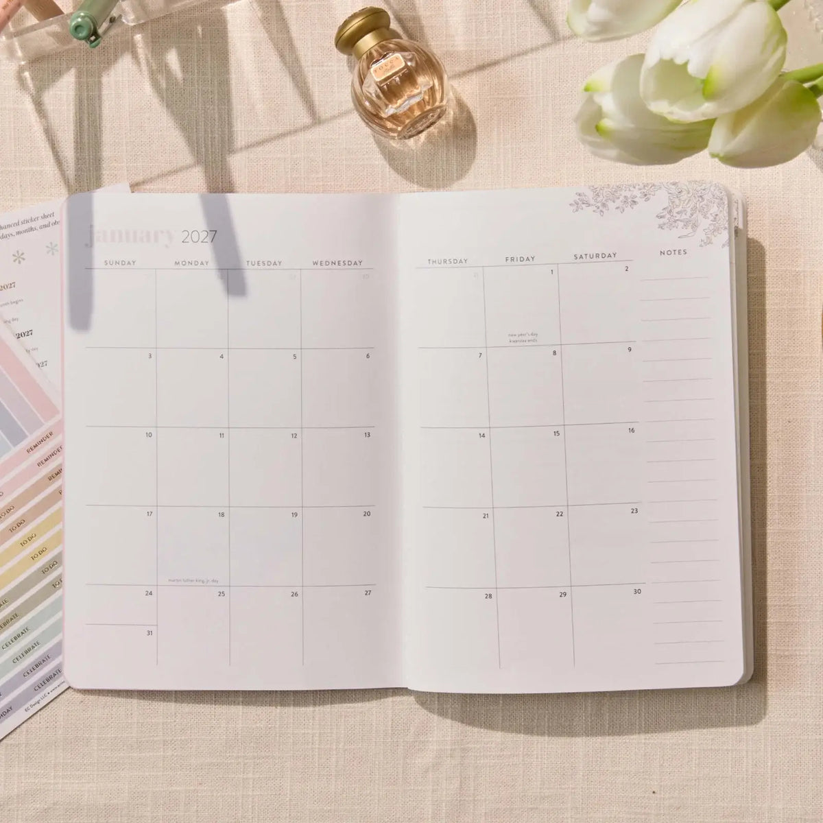 Erin Condren Petite Planner: Open monthly calendar spread
