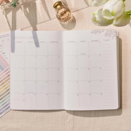 Erin Condren Petite Planner: Open monthly calendar spread