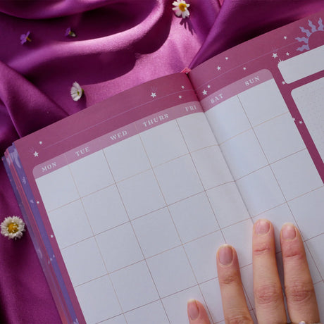 Dateless Iridescence Undated Planner