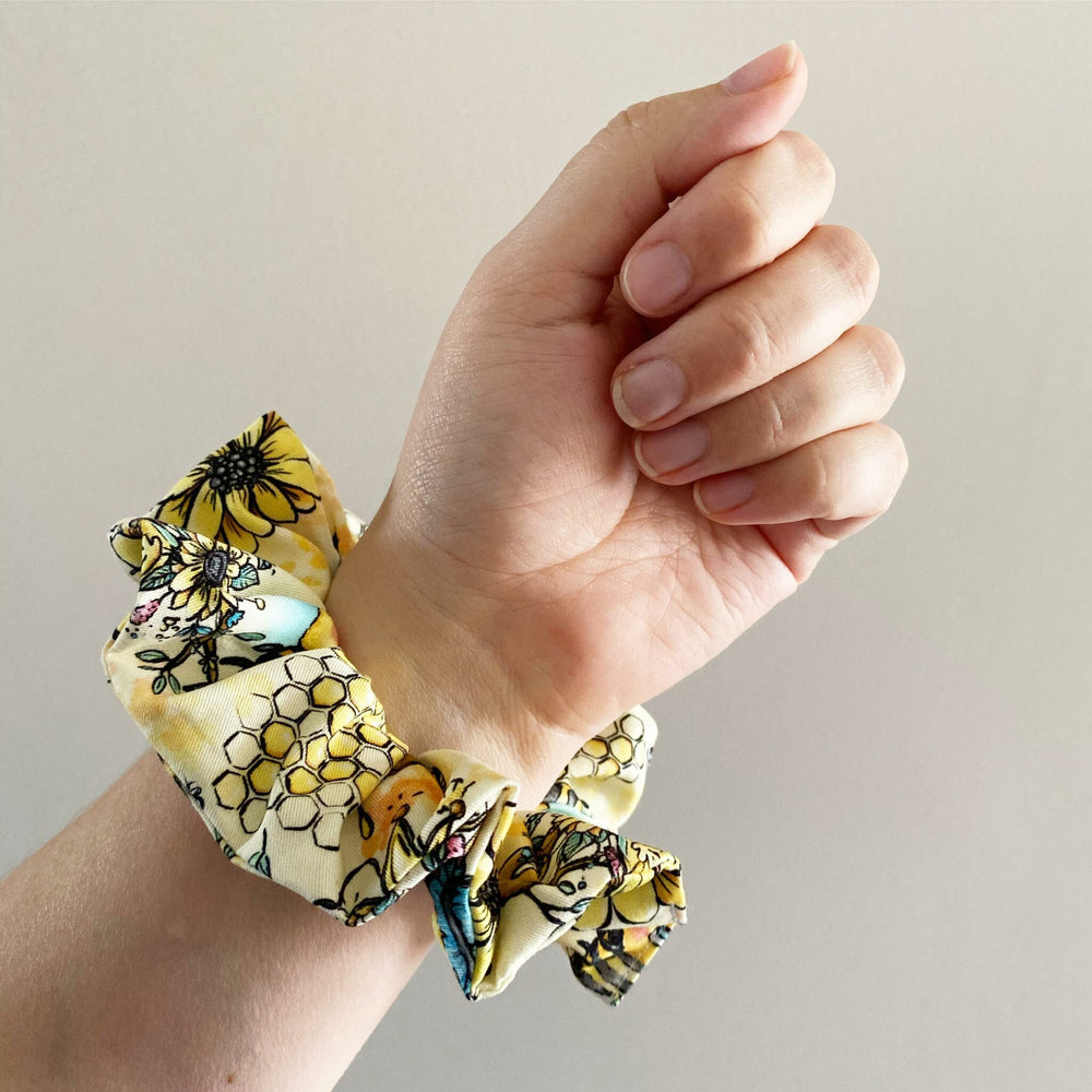 Honey Bee Scrunchie